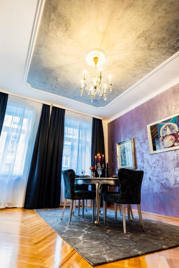 Sophies Place Augarten - Imperial Lifestyle City Apartments Vienna Parking Exterior photo