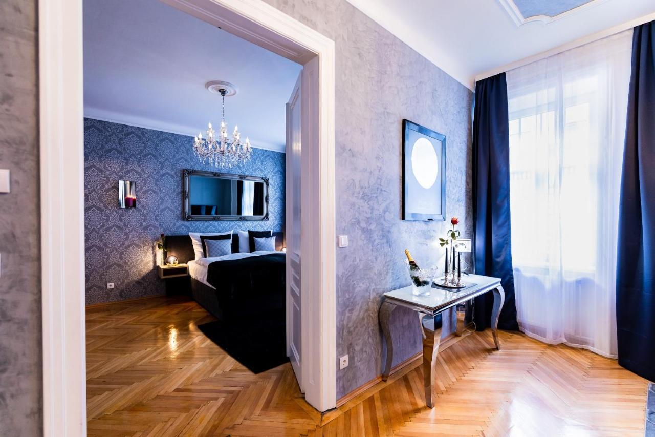 Sophies Place Augarten - Imperial Lifestyle City Apartments Vienna Parking Exterior photo